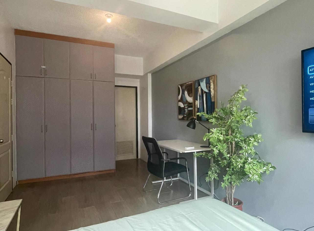 Spacious 1 Bedroom Unit Forbeswood Heights Taguig Exterior foto